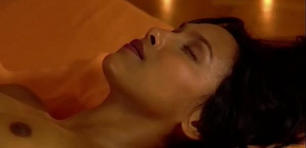  Two Girlfriends Like Erotic Massage Together To Enjoy